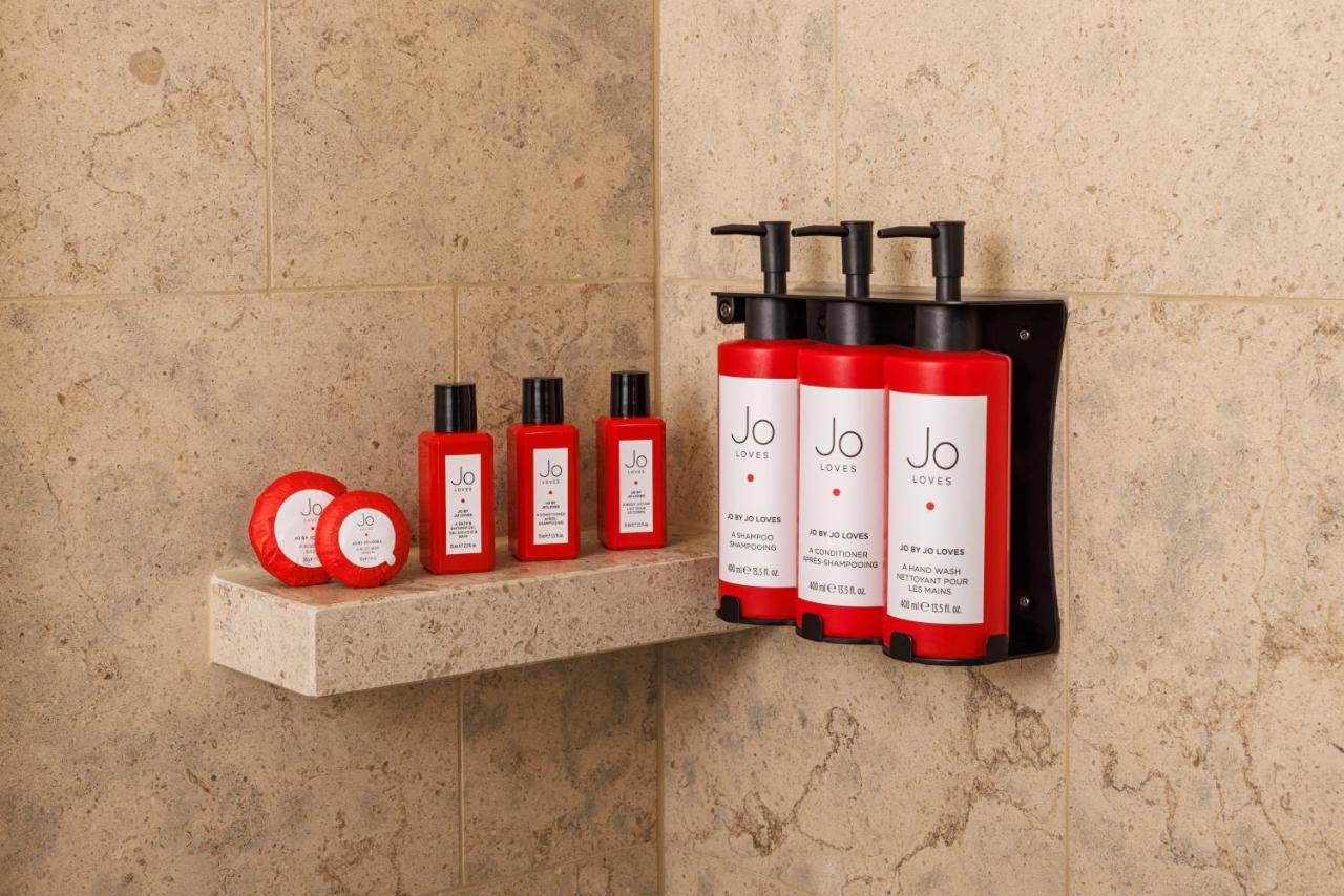 Shangri-La The Shard, London Kültér fotó JOICO products